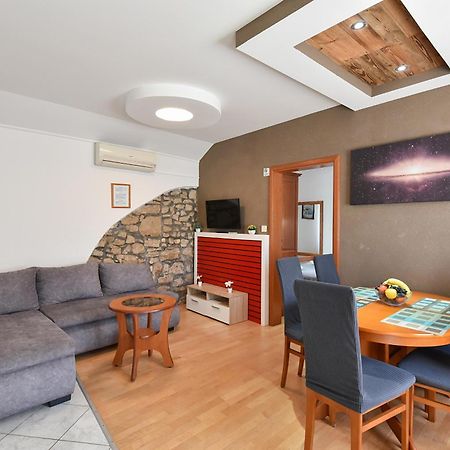 Apartments Liljana Privlaka Экстерьер фото