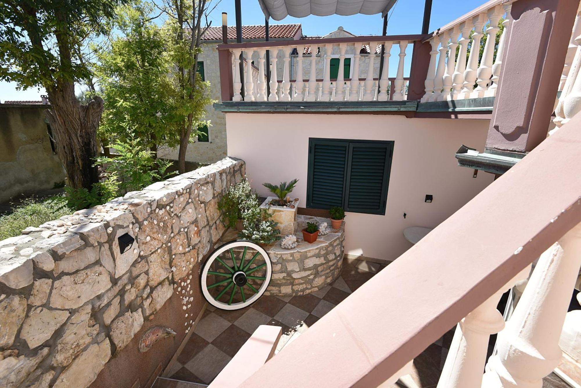Apartments Liljana Privlaka Экстерьер фото