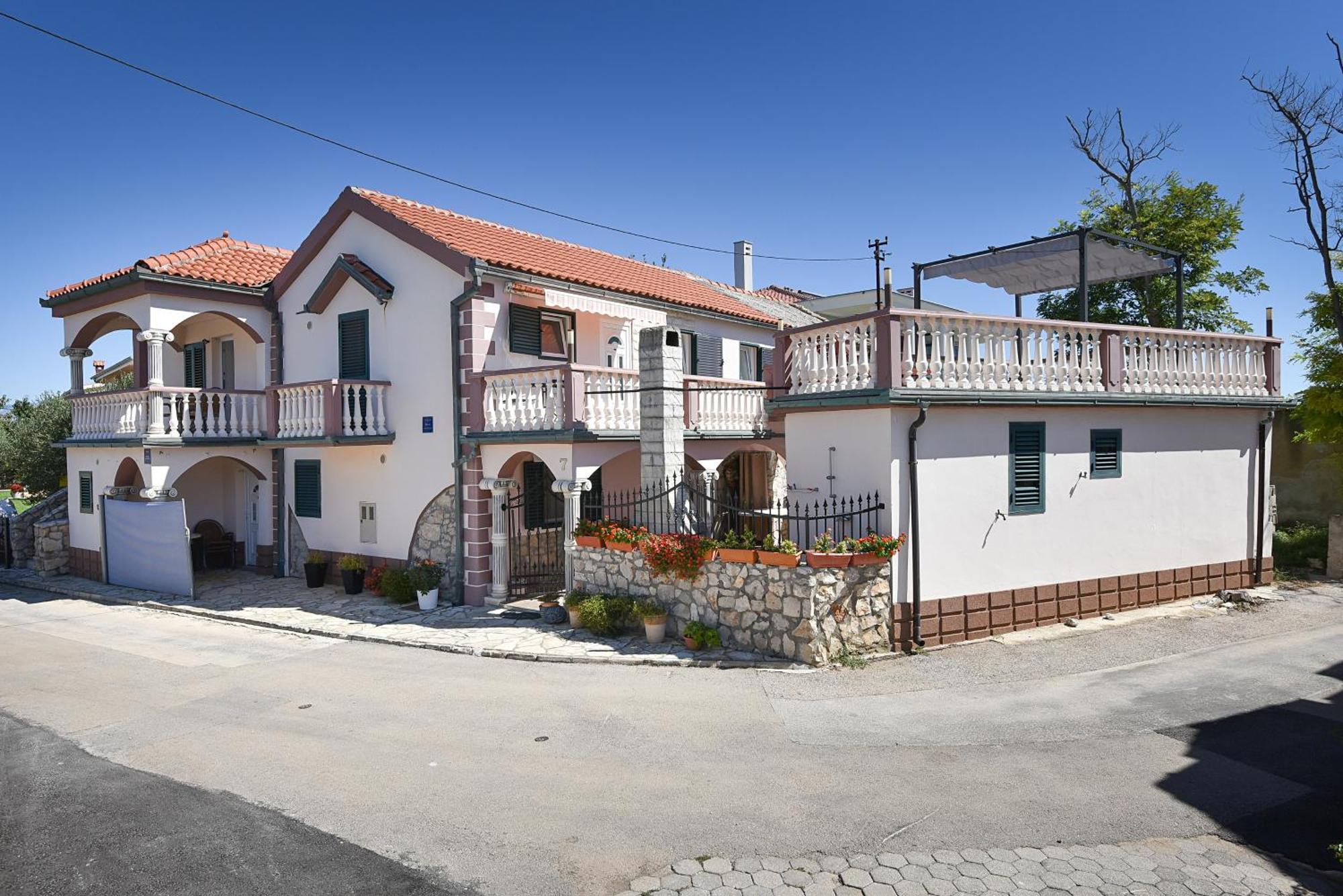 Apartments Liljana Privlaka Экстерьер фото